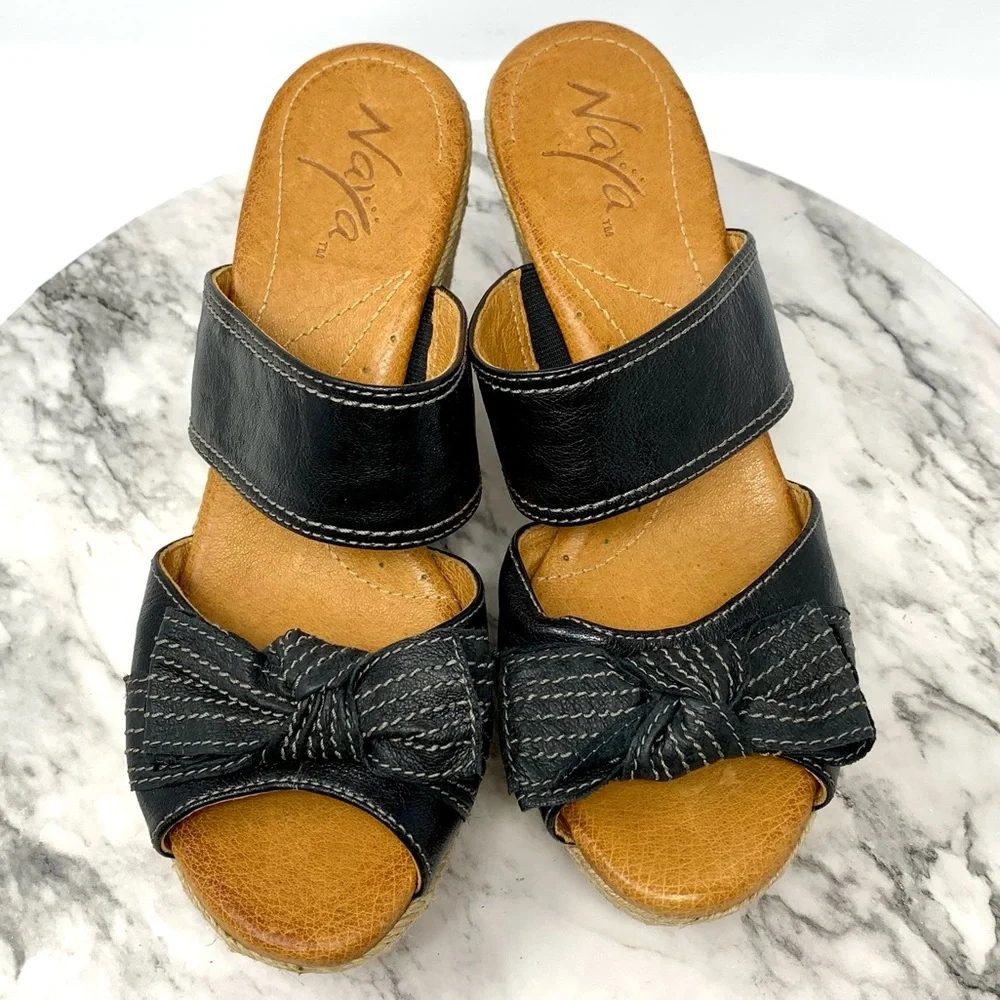 Naya Colette Bow Detail Black Leather Chunky Wedges 8.5 Feminine Resortwear Chic